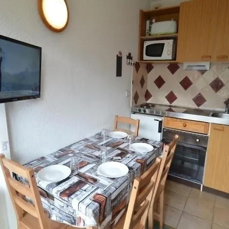 Apartment Apartment Les Menuires - 2 Pers, 18 M2, 1/0 2 *